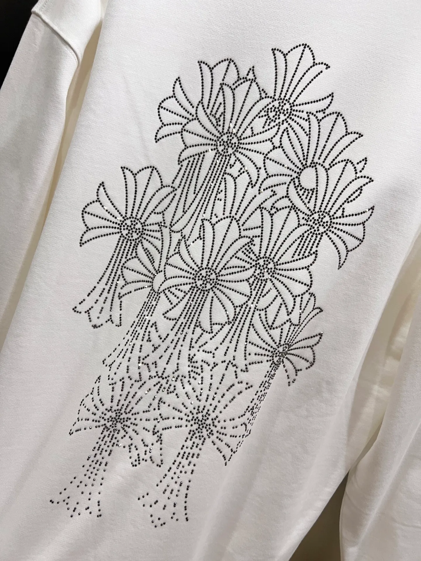 🅿️260 CH Crowe 2025 Autumn and Winter New Style Round Neck Long Sleeve Sweater Cross Middle Eastern Australian Diamond Design Craftsmanship Great in Reality🔥Same Loose Version for Men and Women Size S M L XL XXL Five Codes Black White